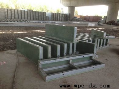 PVC模板現場材料